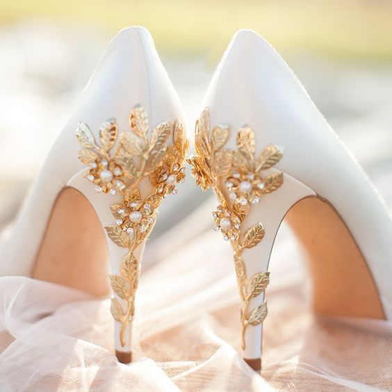 Simple Heels for Wedding